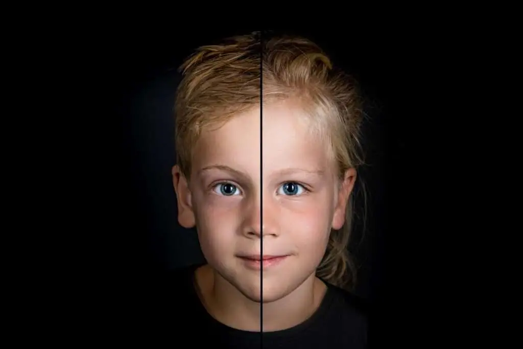 2 in 1 Duo Portret Broer en Zus. Een samensmelting van twee gezichten tot één super gave Duo 2 in 1 foto.